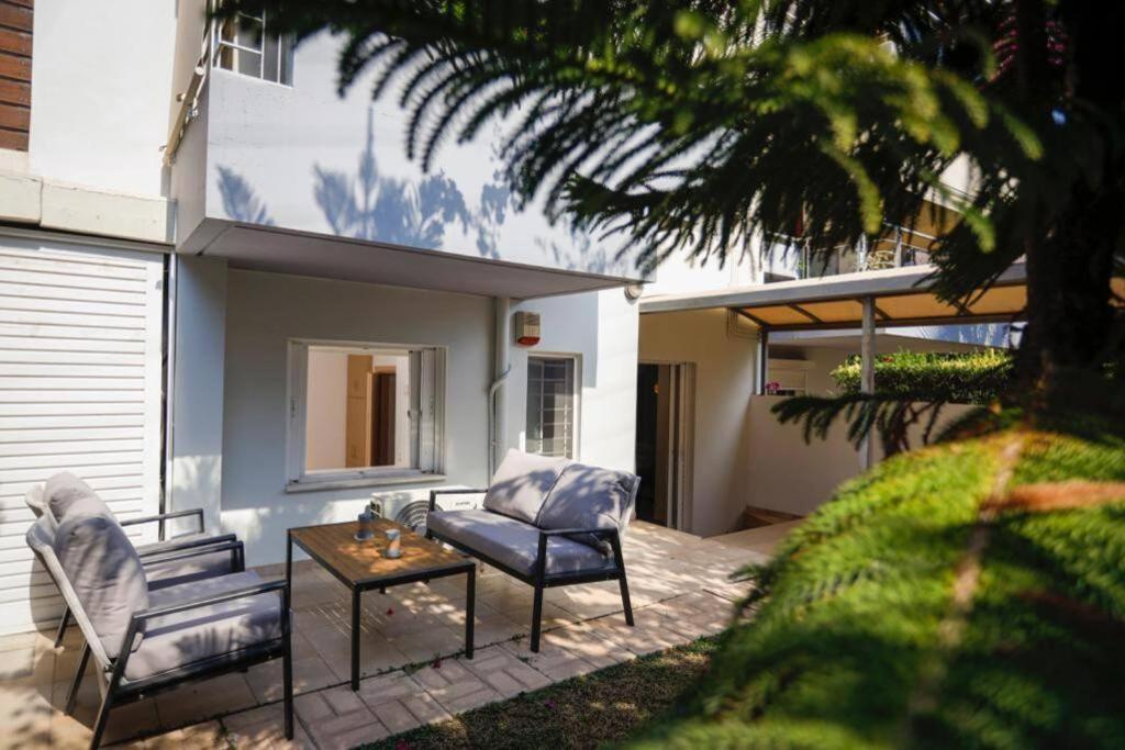 Pame Rentals - Cozy Glyfada Stay With Free Parking Athen Exterior foto